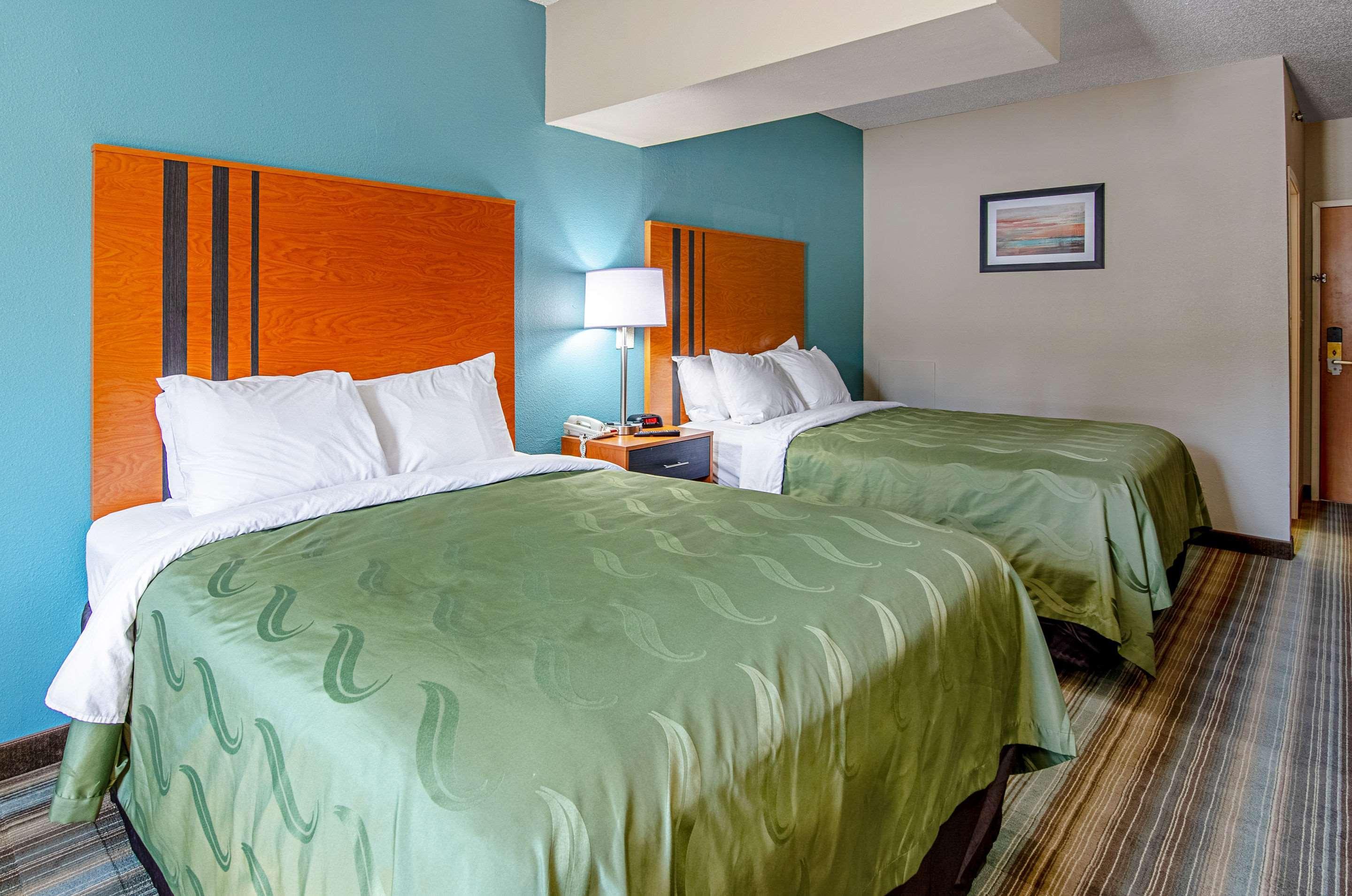 Quality Inn & Suites I-81 Exit 7 Bristol Bagian luar foto