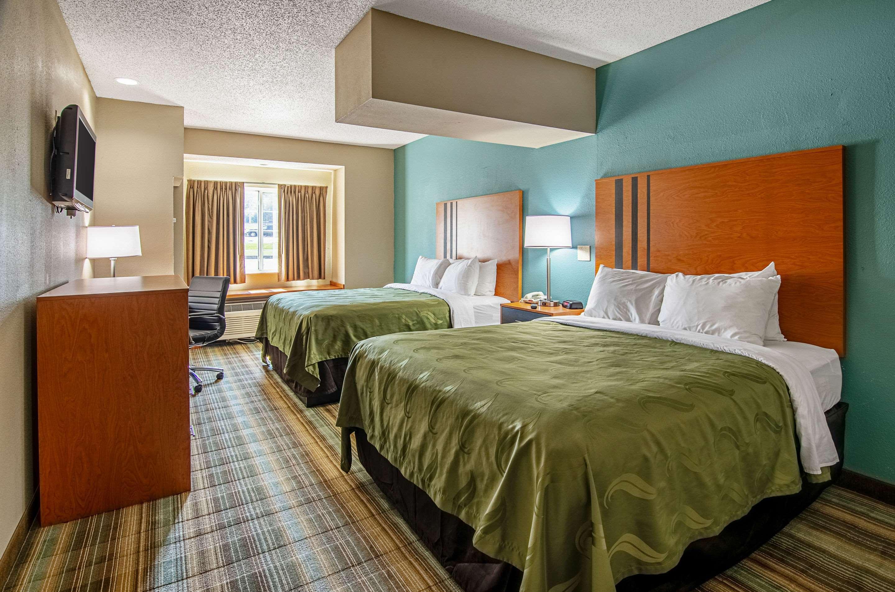 Quality Inn & Suites I-81 Exit 7 Bristol Bagian luar foto