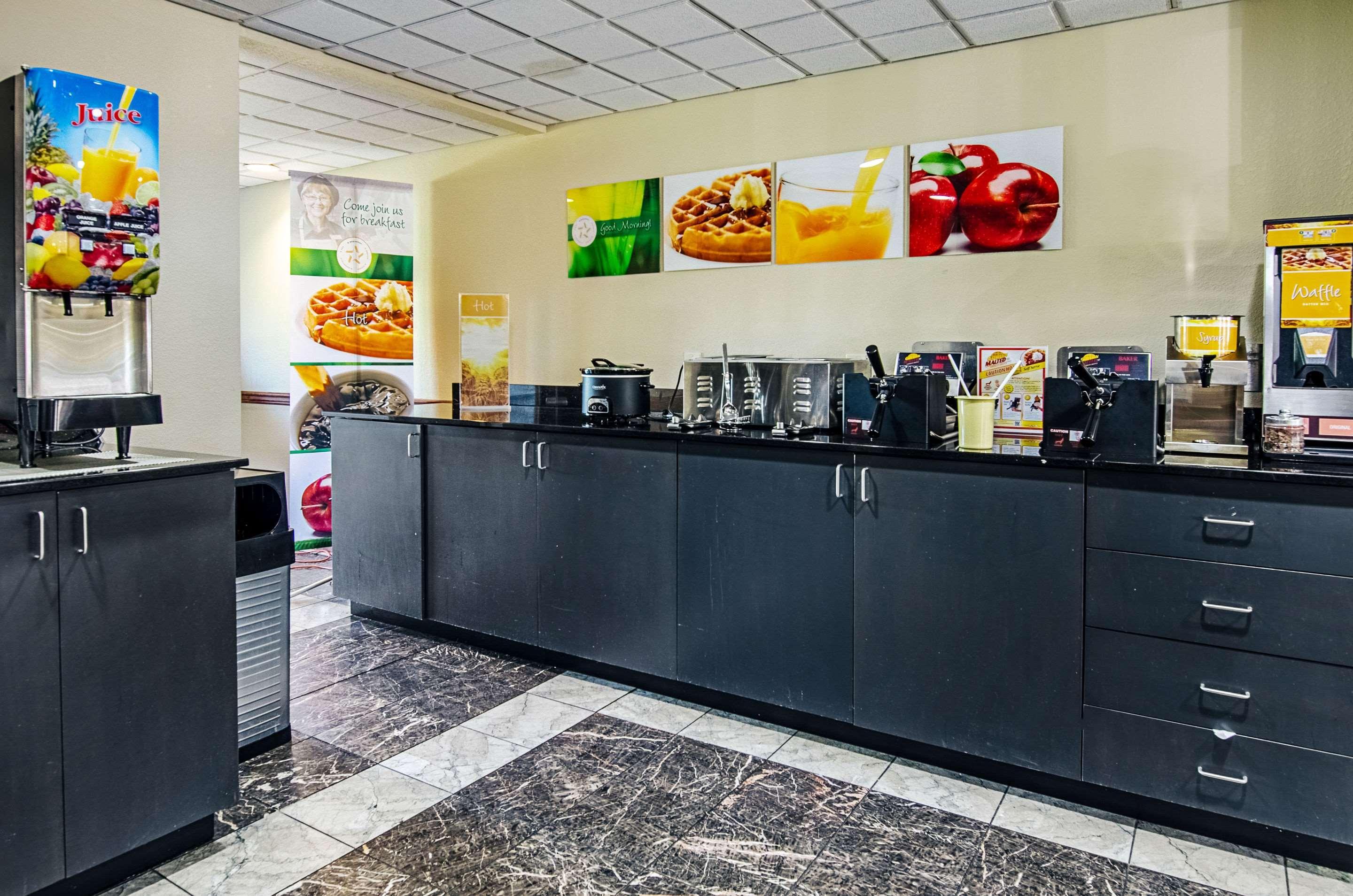 Quality Inn & Suites I-81 Exit 7 Bristol Bagian luar foto