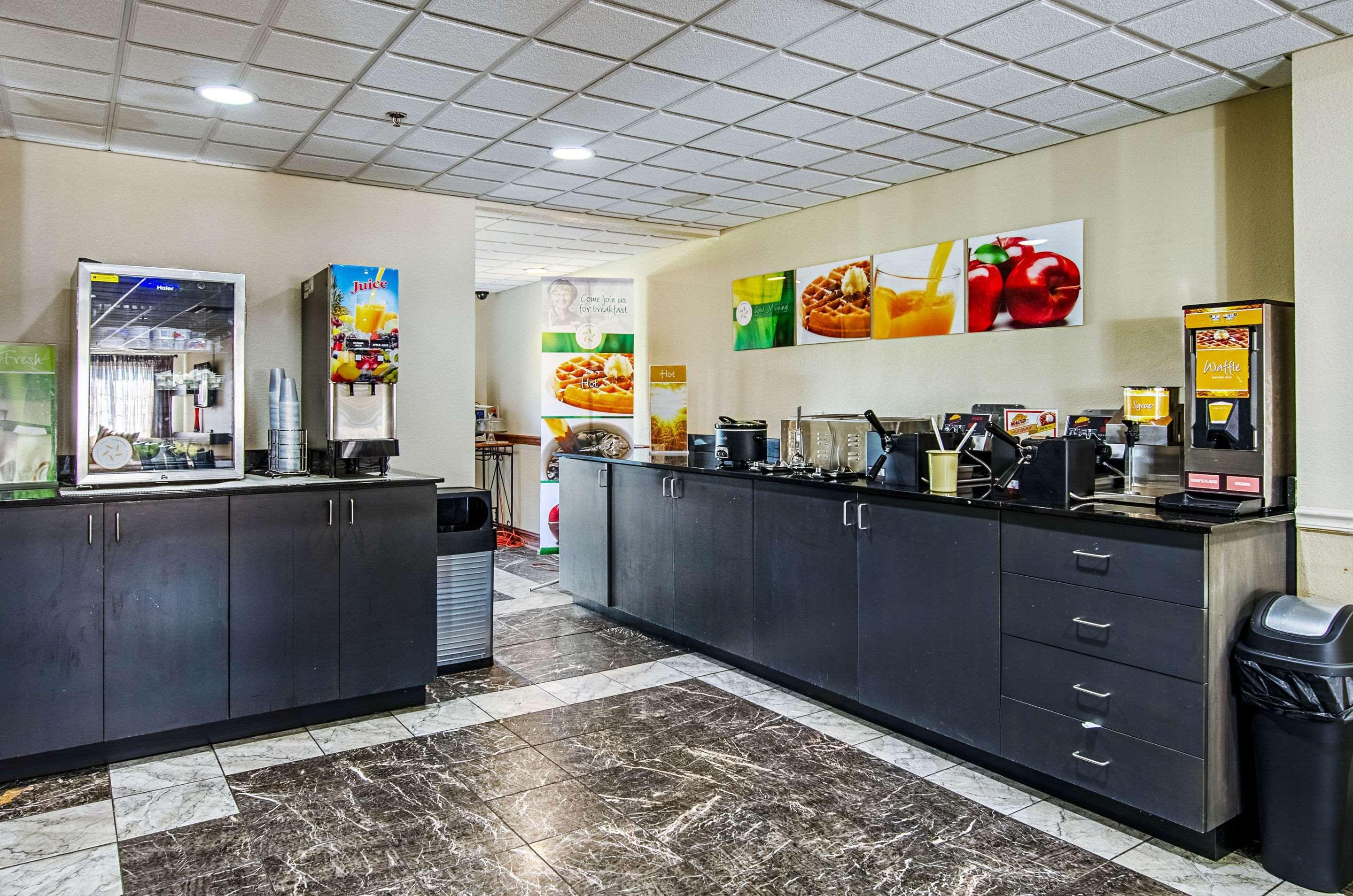 Quality Inn & Suites I-81 Exit 7 Bristol Bagian luar foto
