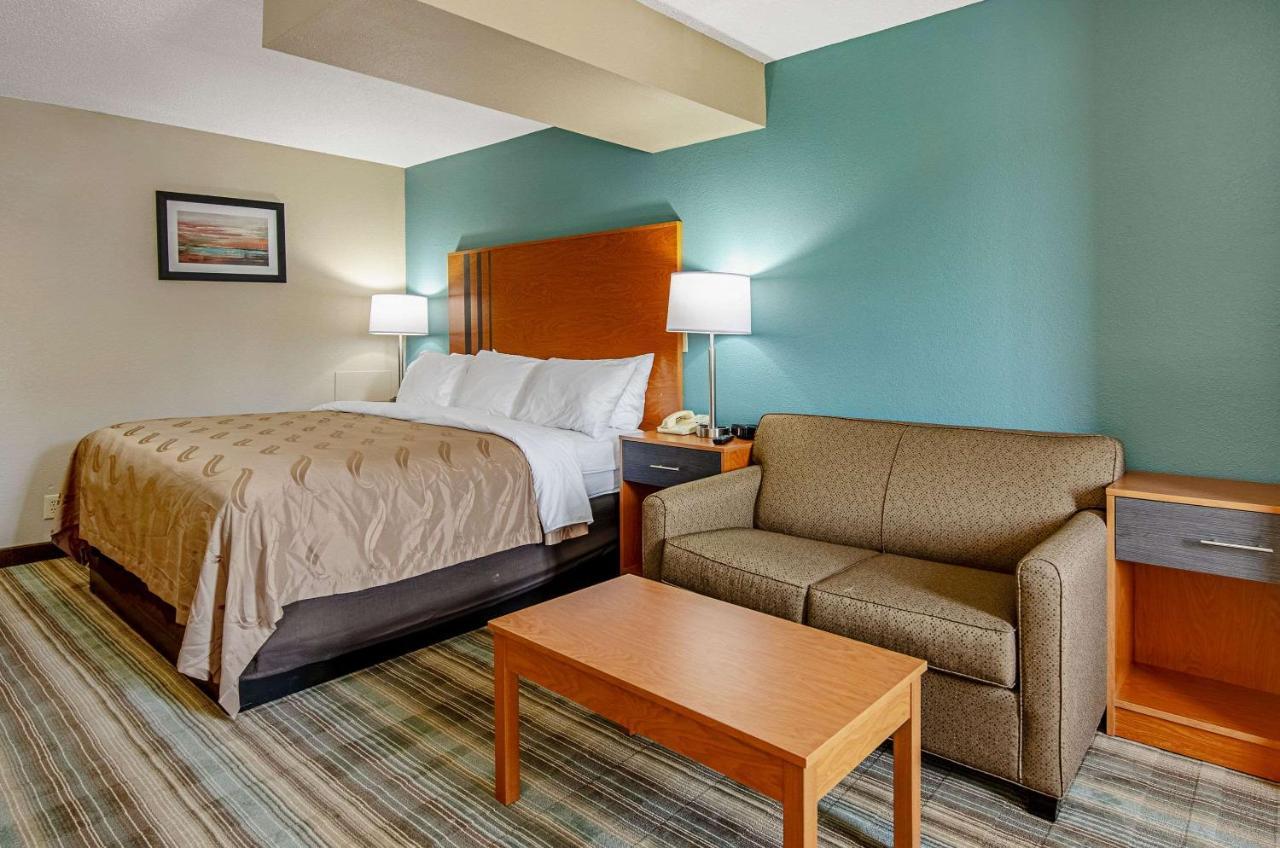 Quality Inn & Suites I-81 Exit 7 Bristol Bagian luar foto