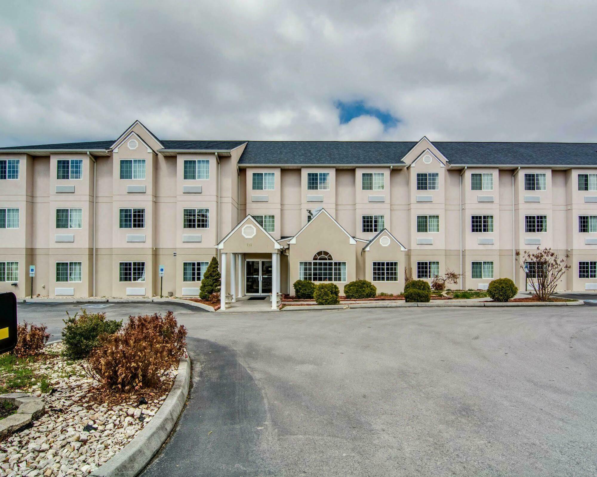Quality Inn & Suites I-81 Exit 7 Bristol Bagian luar foto